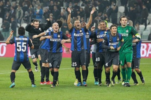 巴塞罗那对阵奥萨苏纳：决定哈维·阿隆索命运的周末（巴萨迎战奥萨苏纳：哈维·阿隆索命运走向的关键周末）