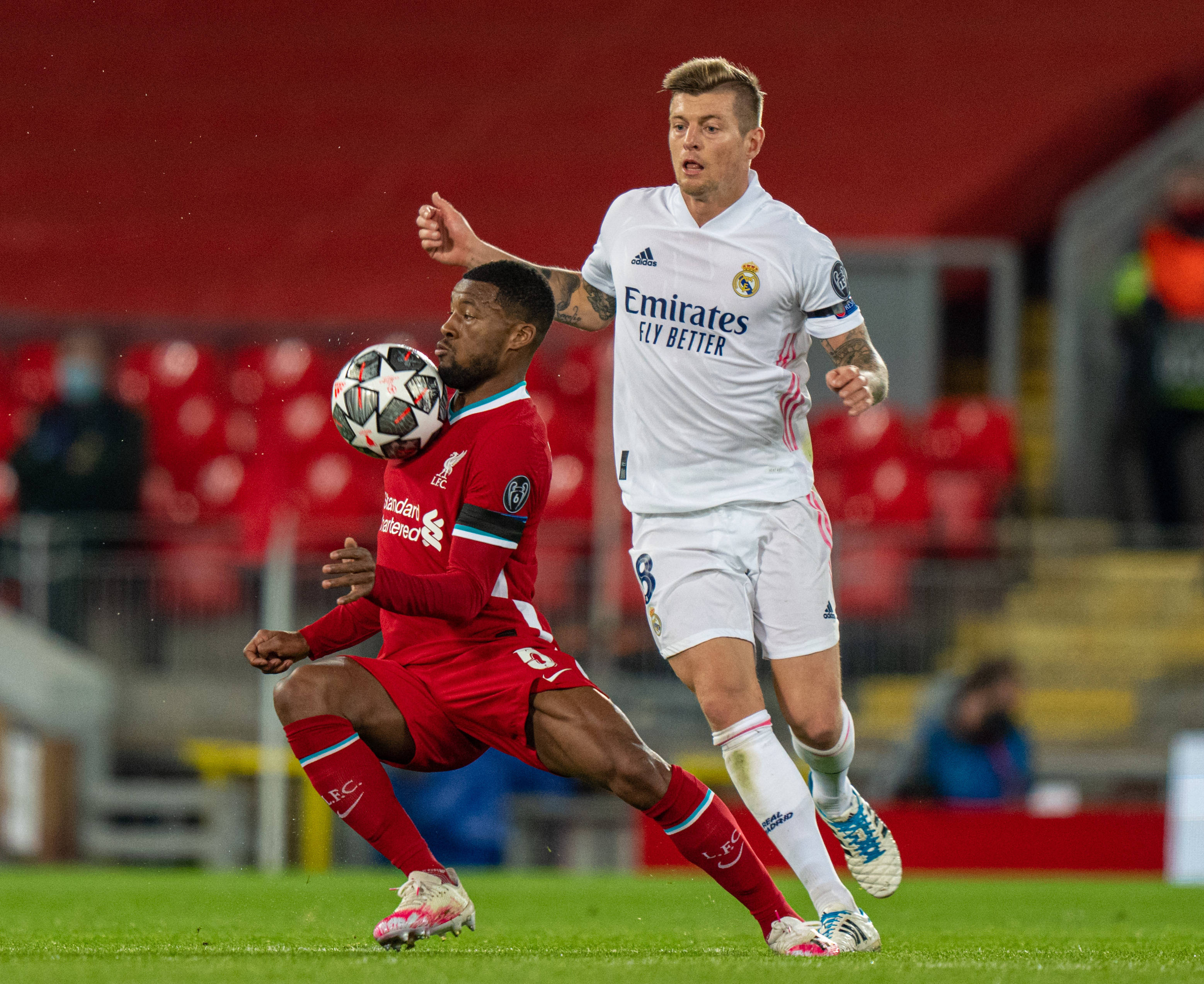 法尔克：可以确认拜仁1月不会签下任何球员，在考虑出售博埃（法尔克：确认拜仁冬窗零引援，正考虑出售博埃）