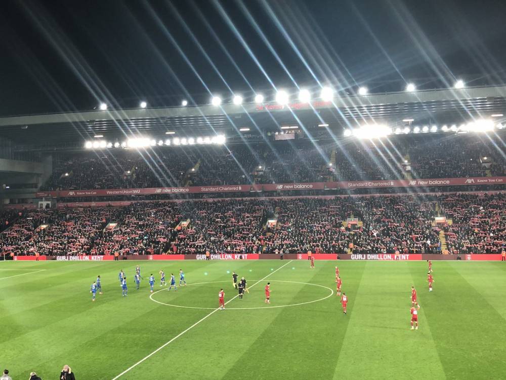 西班牙人上轮客场1-0击败塞尔塔，斩获赛季7连胜，暂列西甲第6，距离降级区仅12分。（西班牙人上轮客场1-0力克塞尔塔，豪取赛季七连胜，暂居西甲第六，距降级区仅12分）