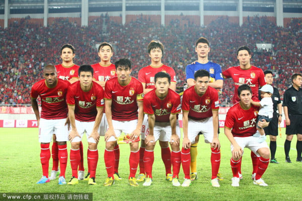 半场：多特0-0汉堡，双方共1次射正，卡帕尔多头球中框（半场战报：多特0-0汉堡，双方仅1次射正，卡帕尔多头球中柱）