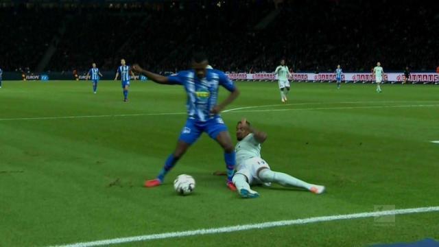 贝克汉姆发文庆祝球队夺冠，妻子、儿子、女儿齐现身，38岁梅西再创传奇（贝克汉姆发帖庆贺球队封王：妻儿女齐到场，38岁梅西再谱传奇）