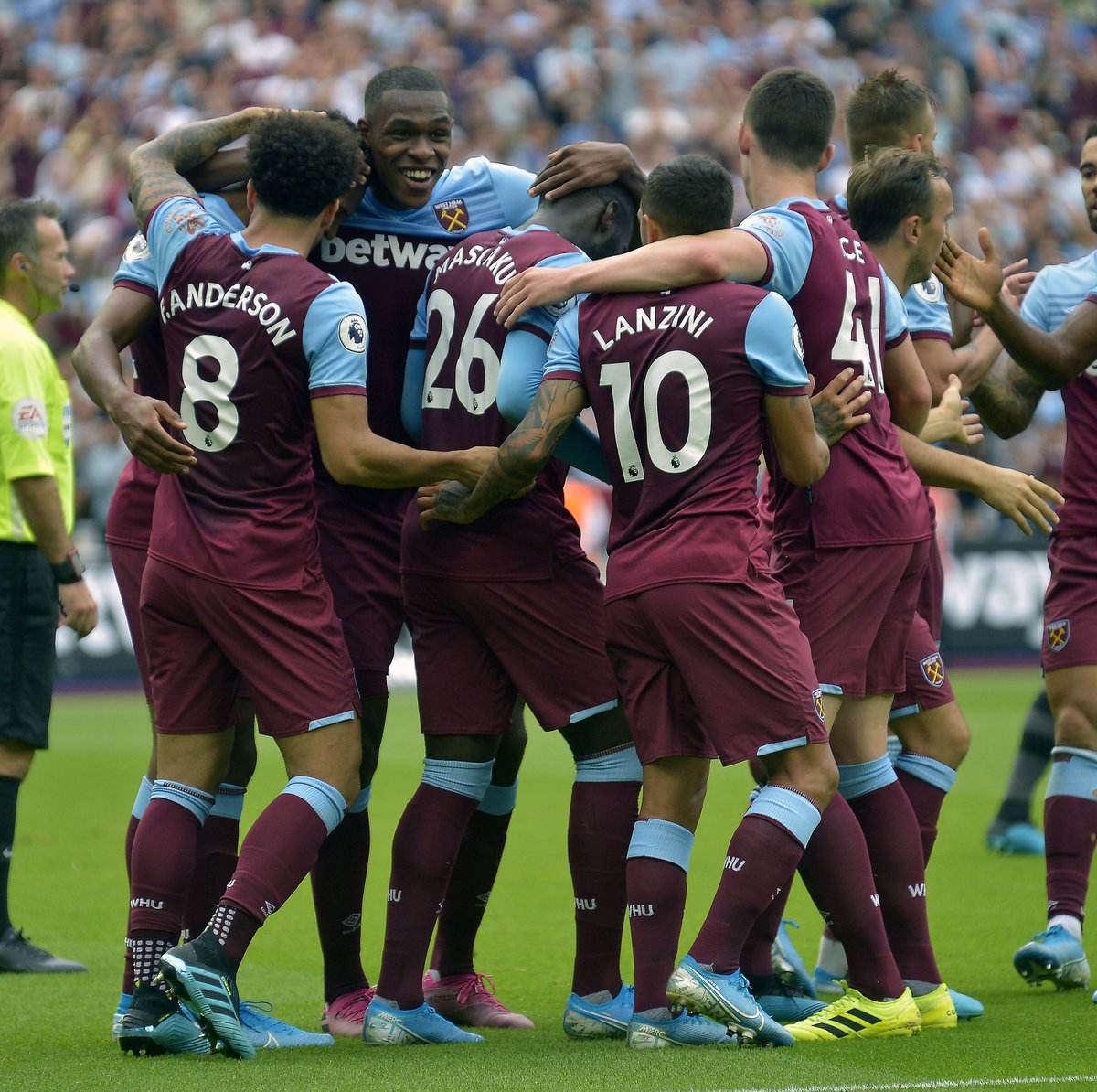 意甲战报：波贝加梅开二度，博洛尼亚3-0完胜乌迪内斯（意甲：波贝加双响，博洛尼亚3-0横扫乌迪内斯）